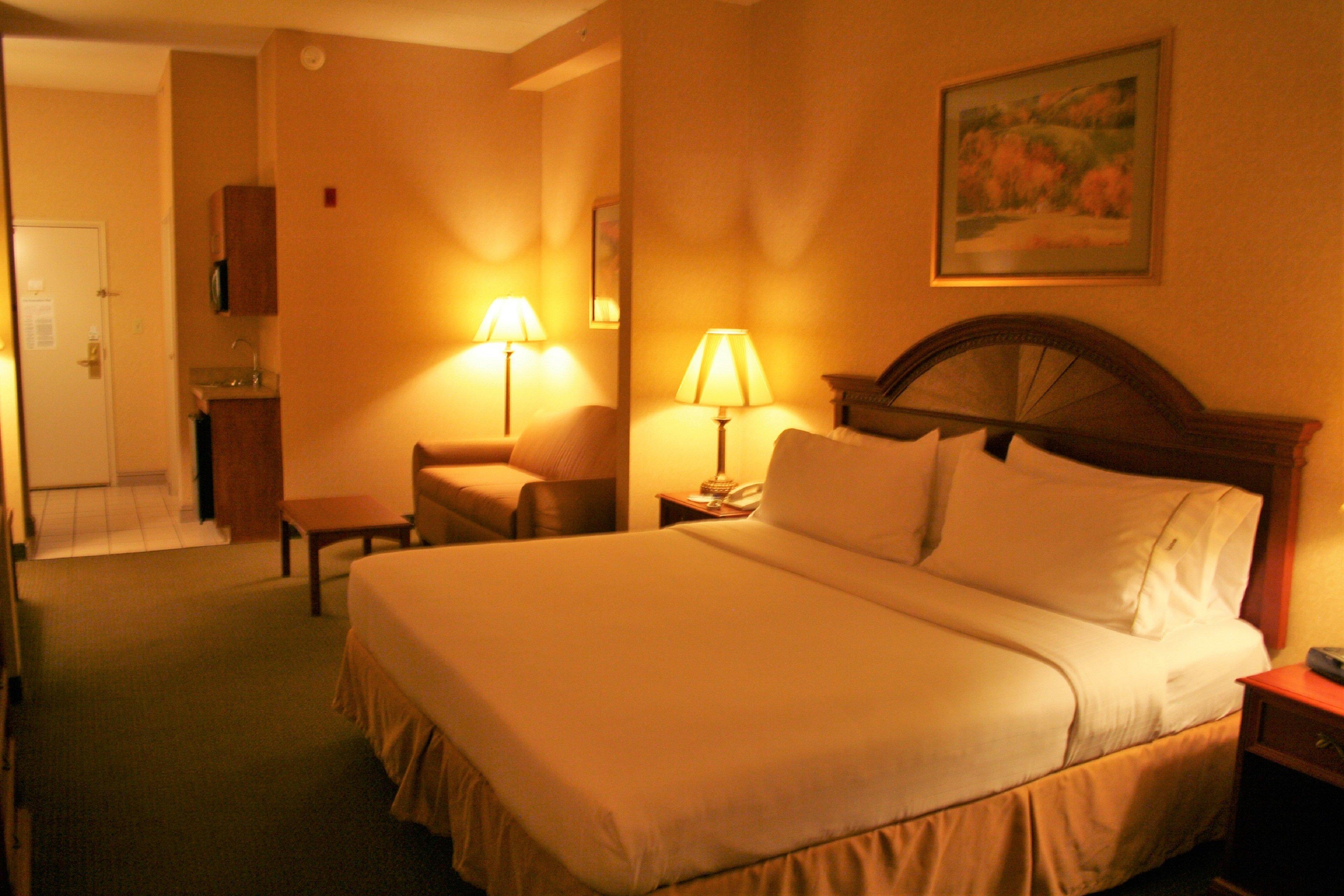 Holiday Inn Express Hotel & Suites Drums-Hazelton, An Ihg Hotel Exteriör bild